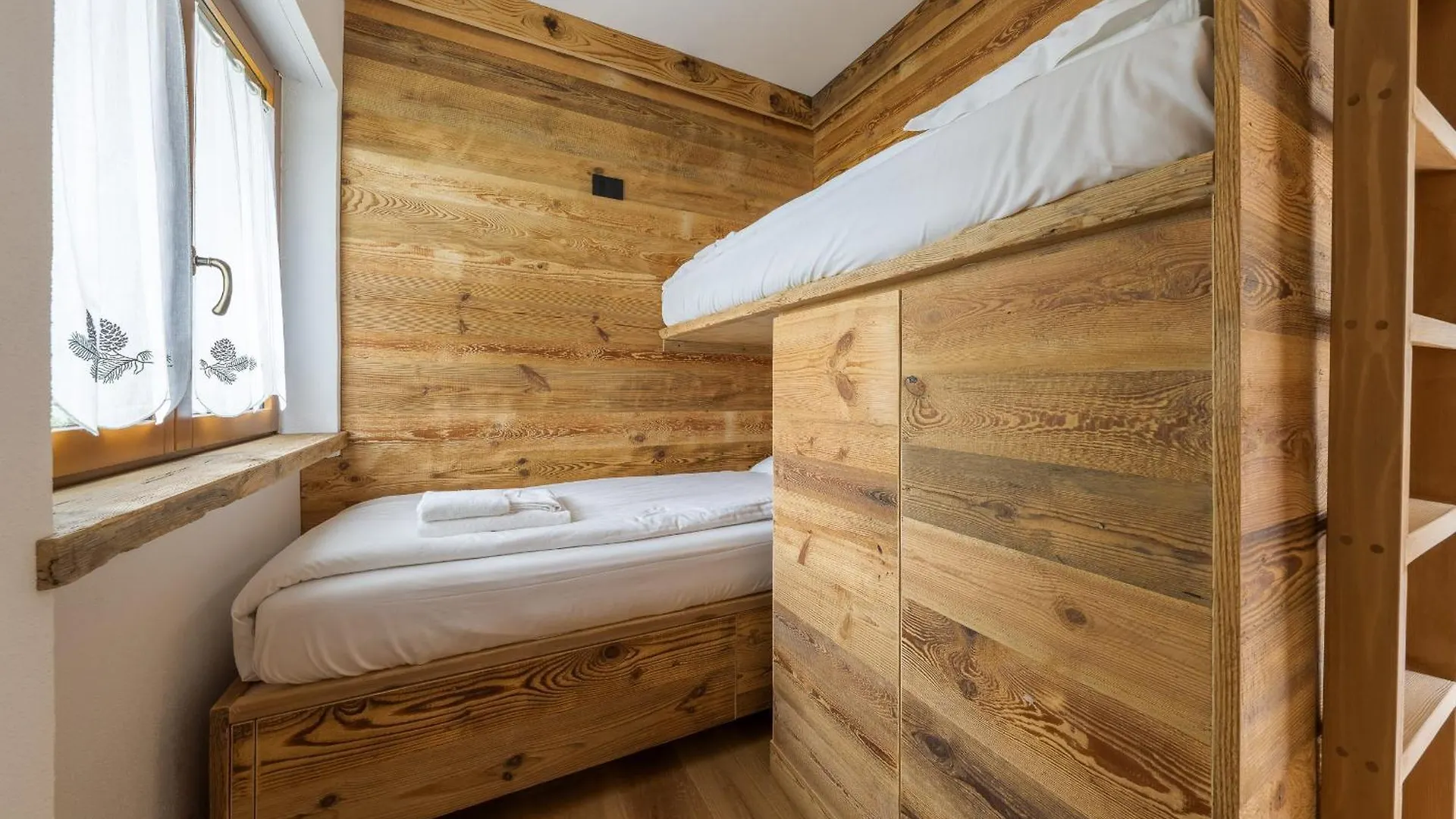 I Larici - Dolomiti Skyline Apartment Cortina d'Ampezzo Italy